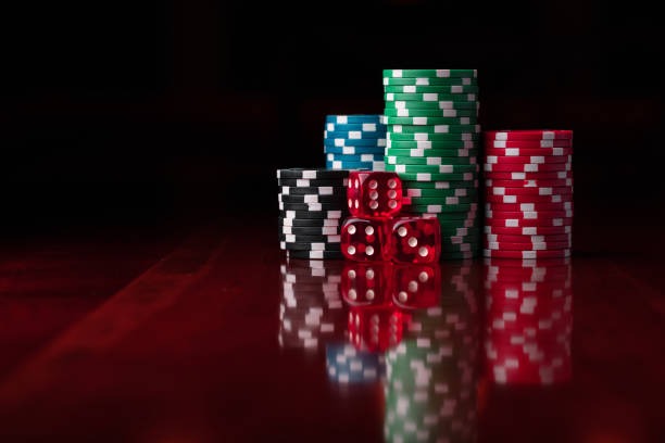 Dragon Hatch card game interface on 7276 mobile app showing stake entry and card prediction options